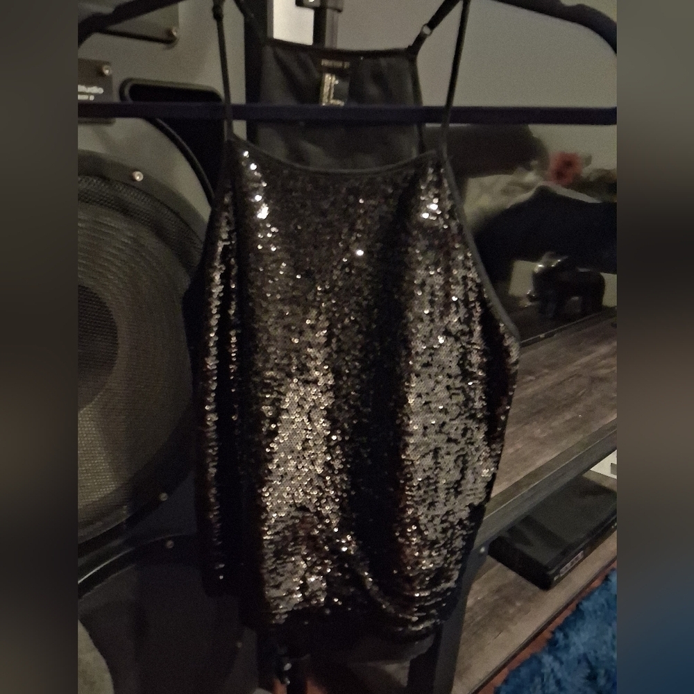Forever 21 Black Sleeveless Top